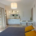 Cork Апартаменты *